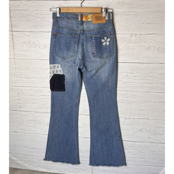 Urban Outfitters BDG Jeans Womens Size 24 Patchwork Flare Indigo Raw Hem Funky - Picture 11 of 16